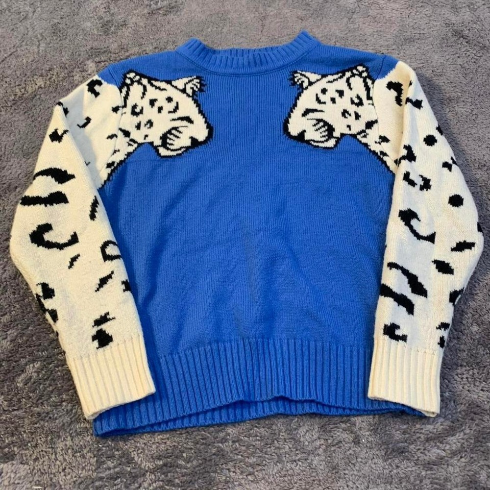 Blue and White Leopard Print Sweater‎